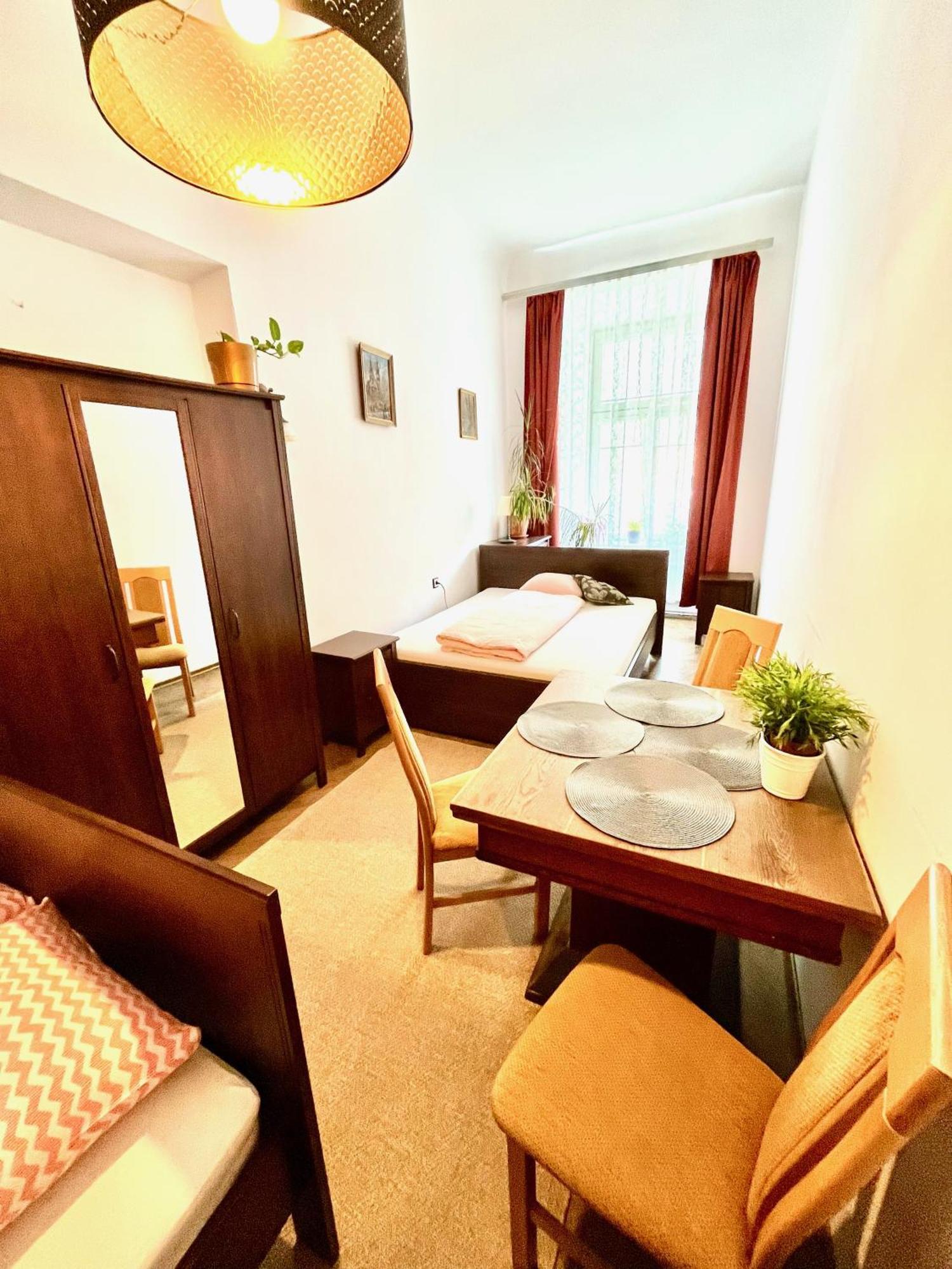Pokoje Goscinne Wislna Cracovie Extérieur photo