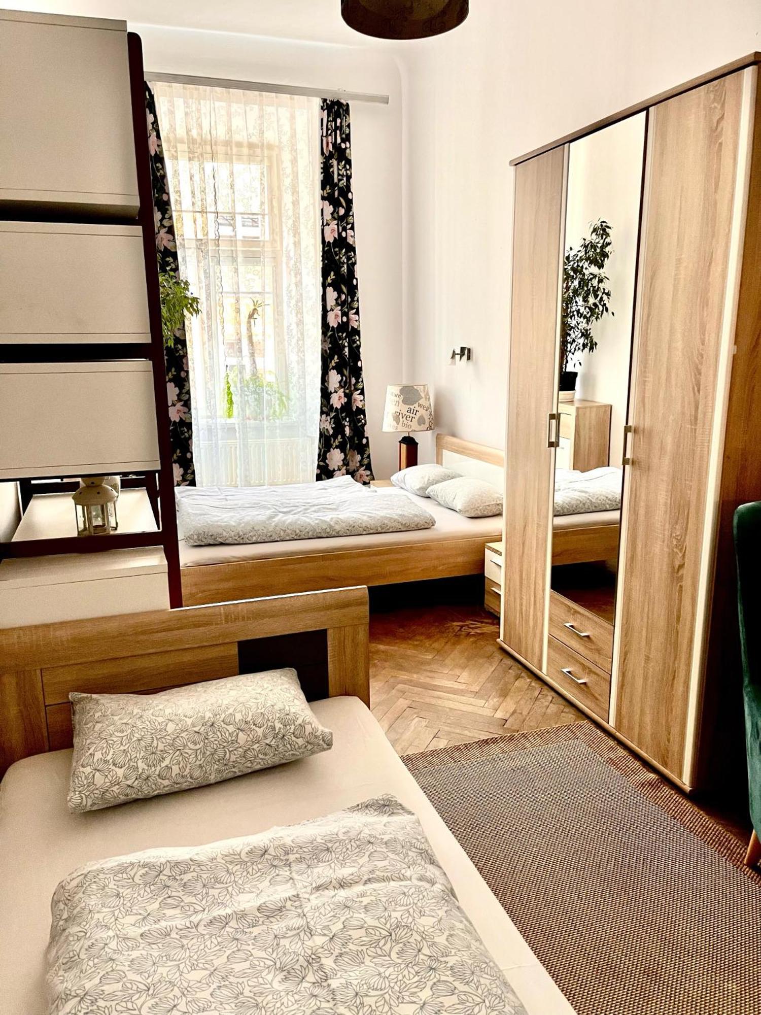 Pokoje Goscinne Wislna Cracovie Extérieur photo