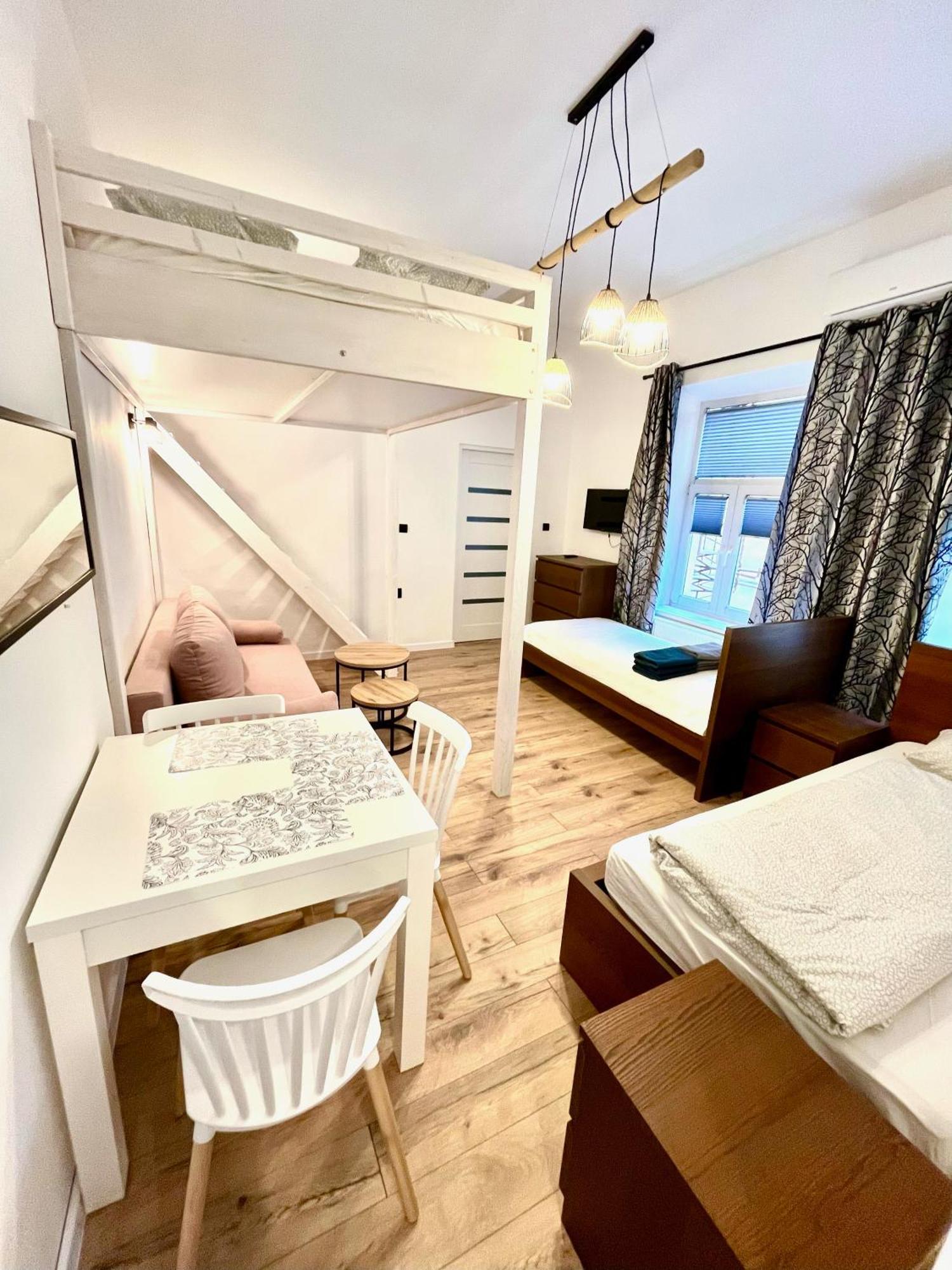 Pokoje Goscinne Wislna Cracovie Extérieur photo